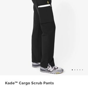 FIGS kade cargo scrub pants. XS/extra small. Black.